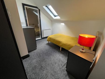 4 bedroom terraced house to rent - Photo 2