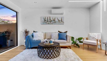 Brand New 4 Bedrooms | 2.5 Bathrooms - Photo 2