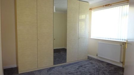 3 bedroom terraced house to rent - Photo 4