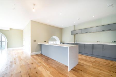 2 bedroom duplex to rent - Photo 3