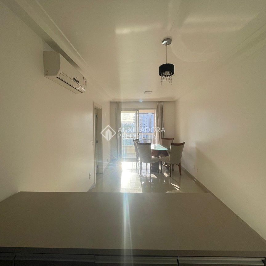 Apartamento com 2 quartos e 69m² para alugar em Balneário, Florianópolis. - Photo 1