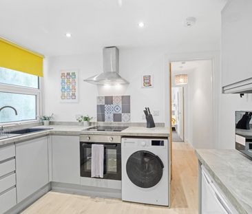 2 Bed Flat, Richmond Place, BN2 - Photo 5