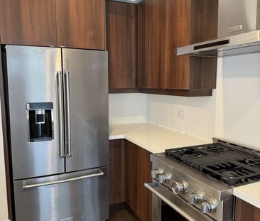 For Lease - 84 Tempel Street, Richmond Hill, Ontario - Photo 5