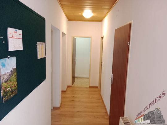 2542 Leobersdorf, unbefristete 80m² , +Terrasse +kleiner Garten , 3 zentrale Zimmer , entspannte Atmospähre in Grünruhelage - Foto 1