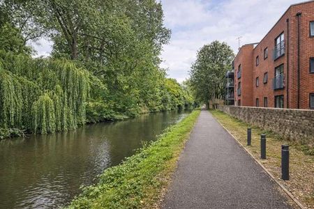 Penstock Drive, Stoke-on-trent Hanley, Stg, ST4 - Photo 3