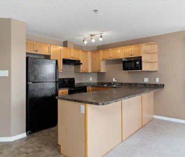 For Rent – $1,600/month | Heat, Water, Parking & Gym Included | 112... - Photo 1
