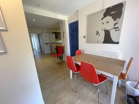 6 Bed Student Home - 15 Starle Close - Photo 2
