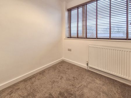 3 Bedroom End Terraced House To Rent - Photo 4