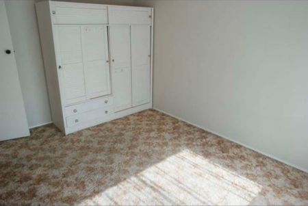 Gladstone Park - Photo 2