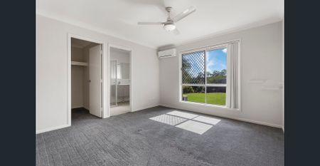 READY FOR SUMMER - AIR CON IN MAIN BEDROOM + LIVING AREA - Photo 4
