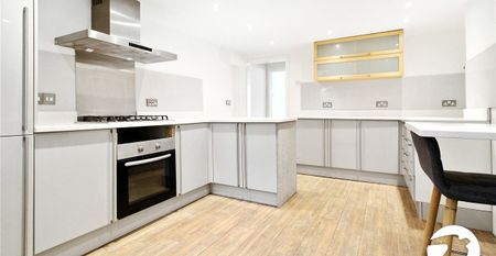 4 bedroom property to rent - Photo 4