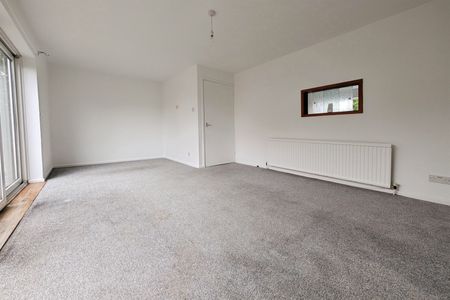 Selbourne Drive, SO50 - Photo 2