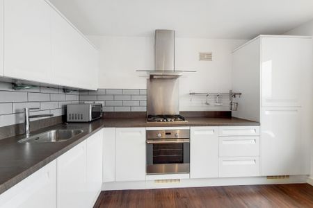 Clementine Court - Photo 3