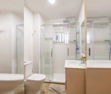 Room in a shared 7-bedroom apartment for rent in Apóstol Santiago, ... - Photo 3