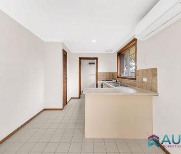 Low-Maintenance Living in Werribee!! - Photo 1