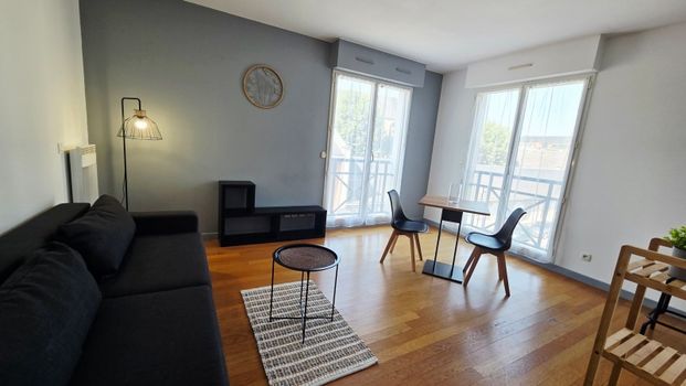Location Appartement 2 pièces 40m² ORLEANS 45000 - Photo 1