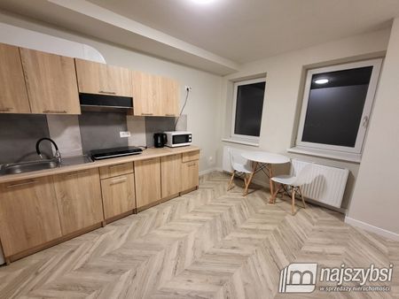 Kawalerka na wynajem (czynsz w cenie najmu) - Photo 4