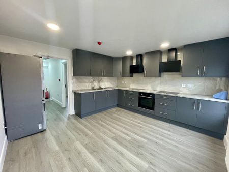 5 bedroom terraced house to rent - Photo 5