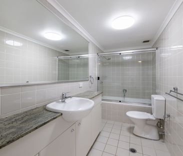 Generous Apartment for Perfect Family Living - Photo 5