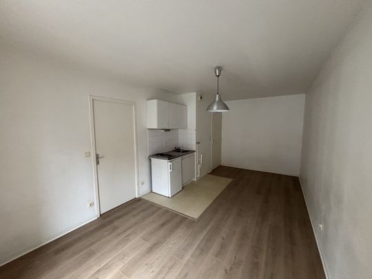 APPARTEMENT T2 AVEC BALCON QUARTIER ST LEU + PARKING - Photo 1