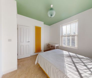 65 Forest Road Flat 3 - Photo 5