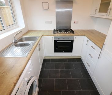 98 Chester Avenue - Photo 3