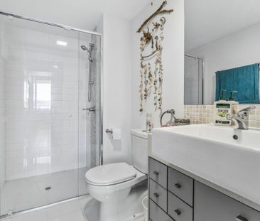 ONE BEDROOM APARTMENT - HEART OF PALM BEACH - Photo 4