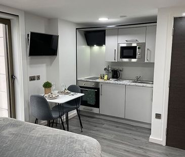 Studio Flat, Drury Lane, L2 - Photo 4