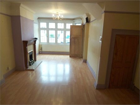 Ramillies Road, DA15, Kent - Photo 3