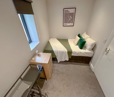 6 bedroom semi-detached house to rent - Photo 3