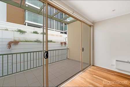 Impressive Abode In Convenient Locale - Photo 3