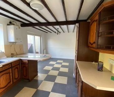 3 bedroom semi-detached house to rent - Photo 5