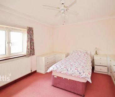 4 bedroom detached house to rent - Photo 6