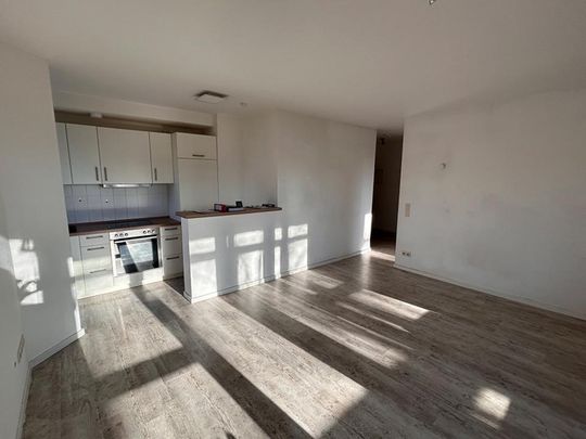 Bremen-Lesum: Moderne Single-Wohnung Einbauküche, Wintergarten. - Photo 1