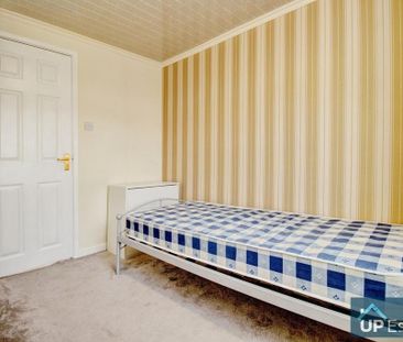 2 bedroom semi-detached house to rent - Photo 5