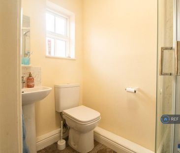 Studio to rent - Photo 6