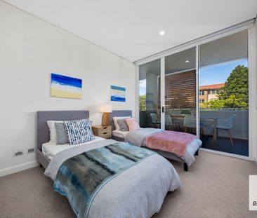 Apartment in Boutique Development fully furnished - Photo 6