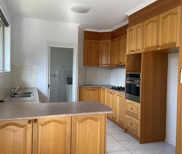 Spacious 3-Bedroom Unit - Photo 1