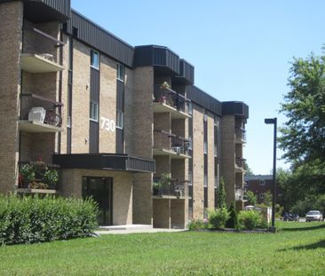 MAGNIFIQUE 4 1/2 - Photo 3