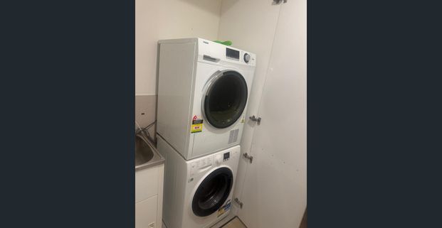 Fantastic one-bedroom apartment in the heart of Auburn Village - Photo 1