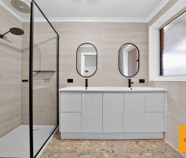 Beautiful Family Home in a Quiet Werribee Location, Newly Renovated - Photo 4