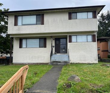 2-bedroom, 1-bathroom Basement Suite in Triplex - Photo 2