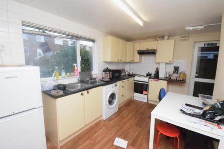 4 bedroom house to rent - Photo 5