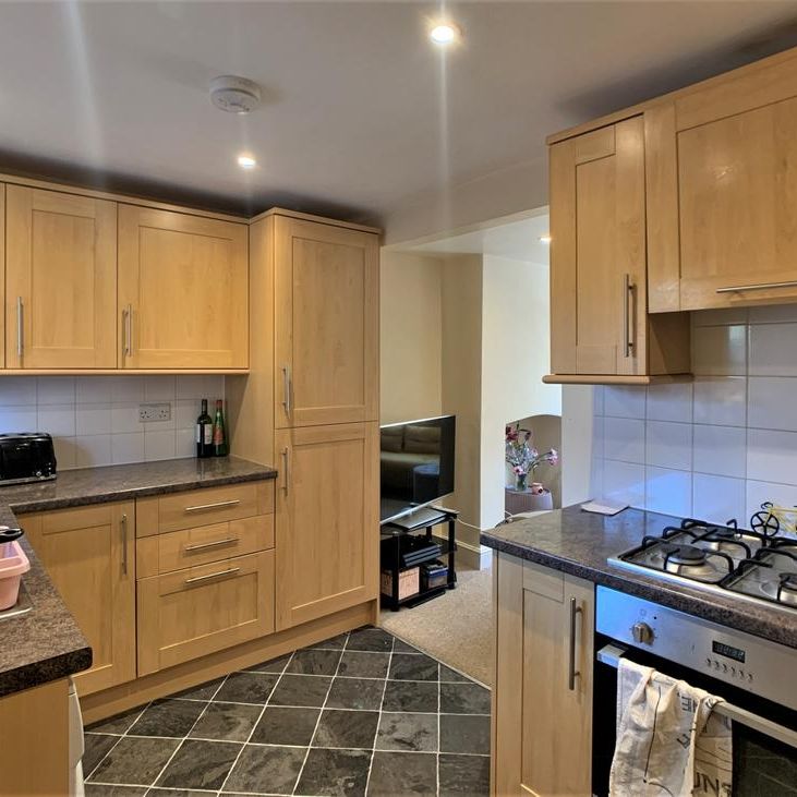 2 bedroom terraced house to rent - Photo 1