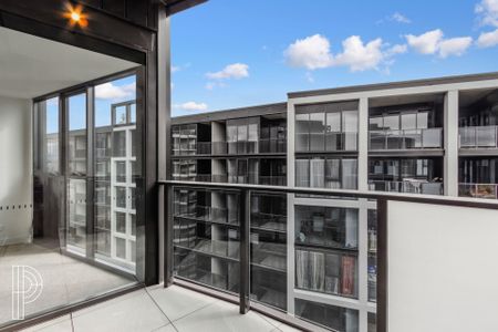 Experience modern living at its finest - Photo 4