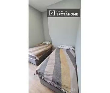 Private ensuite room to rent in Drumcondra, Dublin - Photo 2
