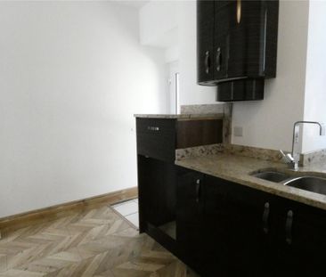 2 bedroom end of terrace house to rent - Photo 1