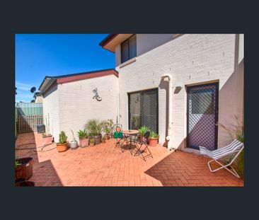 10 Collins Court, Rouse Hill, NSW 2155 - Photo 3