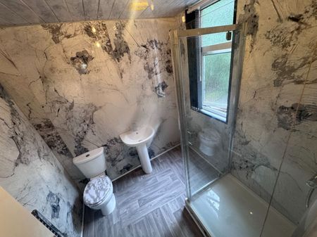 9 West View Terrace, PRESTON PR1 8UA - Photo 3