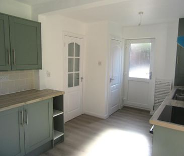 3 bedroom detached house to rent - Photo 5